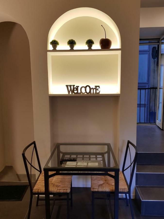 Home "Suite" Home 那不勒斯 外观 照片